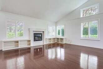 8949 Circle R View Ln in Escondido, CA - Building Photo - Building Photo