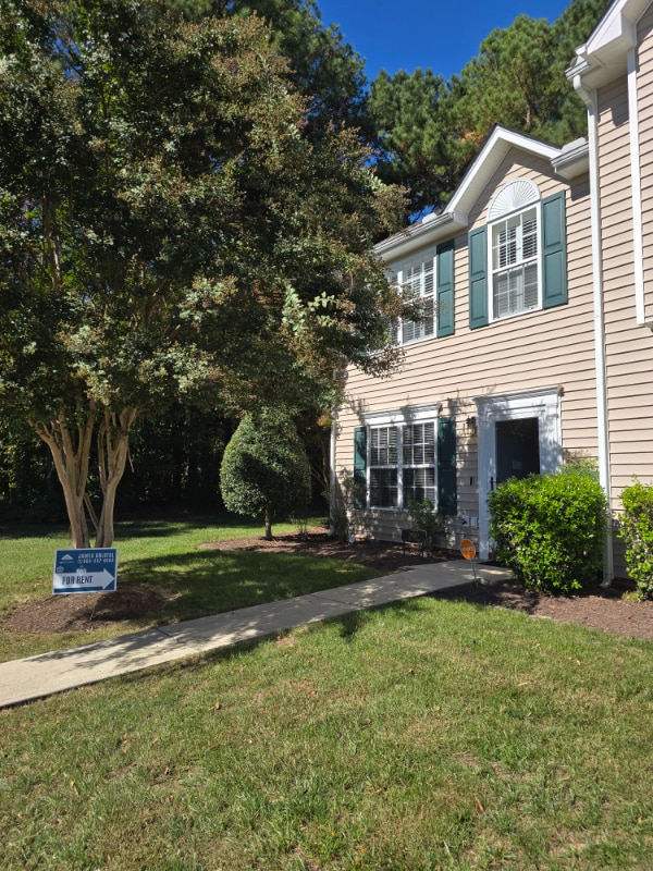 property at 2800 Goyne Terrace