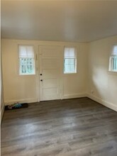 132 NW 30th St in Corvallis, OR - Foto de edificio - Building Photo