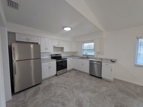 451 N Willowwood Point in Crystal River, FL - Building Photo - Building Photo