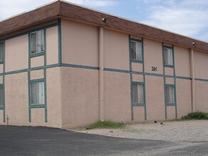 Olive Apartments in Tucson, AZ - Foto de edificio - Building Photo