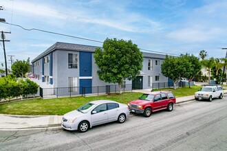 Calla Ave Apartments in Imperial Beach, CA - Building Photo - Building Photo