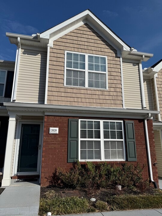 2028 Shaylin Loop in Antioch, TN - Building Photo