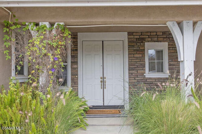 property at 4323 Via Entrada