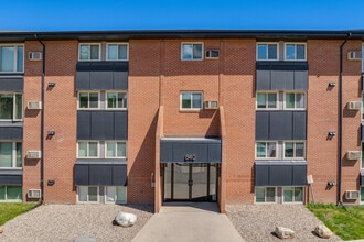 The Crossing II in Saskatoon, SK - Building Photo - Building Photo