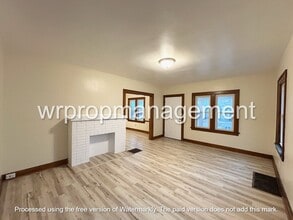 4121 Kingsbury Ave in Toledo, OH - Foto de edificio - Building Photo