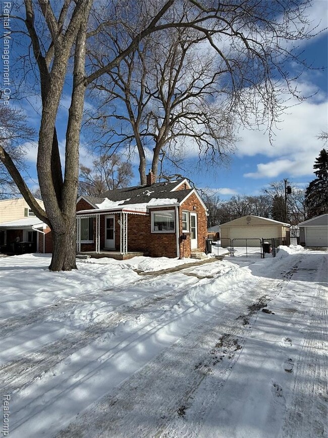 12050 Cavell St in Livonia, MI - Building Photo - Building Photo