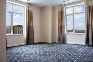 Broadway Plaza - Mayo Clinic in Rochester, MN - Building Photo