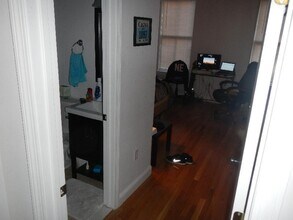 243 Northampton St, Unit 3 in Boston, MA - Foto de edificio - Building Photo
