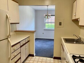 1954 Kennedy Dr in McLean, VA - Building Photo - Building Photo