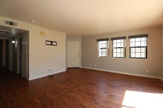 325 Sunnyslope Ln in Nipomo, CA - Building Photo - Building Photo