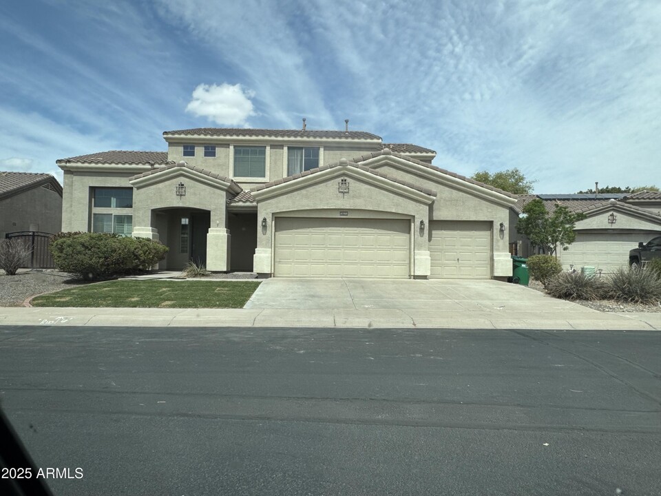 41960 W Palmyra Ct in Maricopa, AZ - Foto de edificio