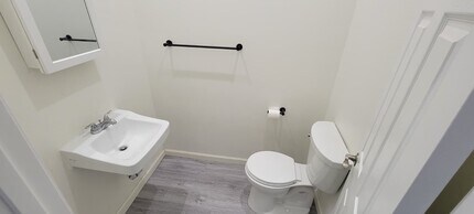 337 Clover St in Woodland, CA - Building Photo - Building Photo