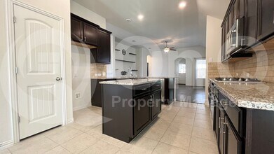 14816 Rocky Face Ln in Haslet, TX - Building Photo - Building Photo