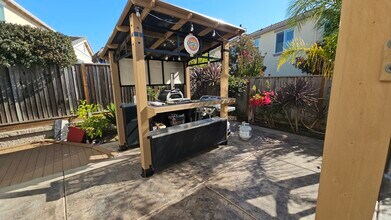 6 Farentino Ct in American Canyon, CA - Building Photo - Building Photo