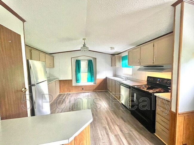 property at 3443 25