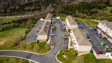 1009 Seth Drive in Staunton, VA - Building Photo - Building Photo
