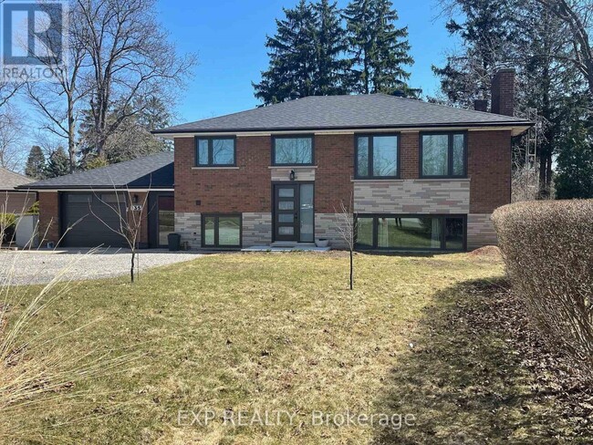135 Ashbrook Ct