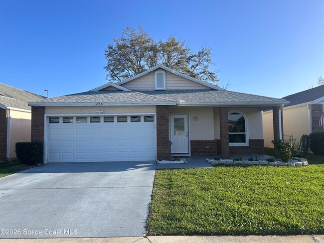 property at 976 S Fork Cir