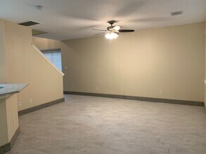 42 Blue Creek Pl in Spring, TX - Building Photo - Building Photo