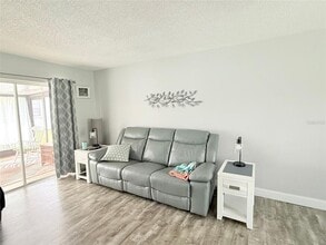 3357 38th St S in St. Petersburg, FL - Building Photo - Building Photo