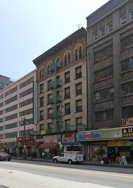 Yorkshire Apartments in Los Angeles, CA - Building Photo