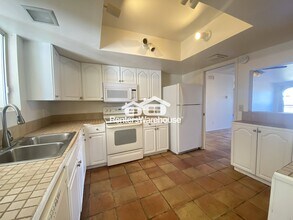 14263 N Fountain Hills Blvd in Fountain Hills, AZ - Building Photo - Building Photo