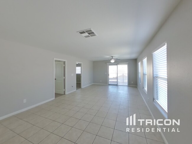 3108 Alder Grove Ct in North Las Vegas, NV - Building Photo - Building Photo