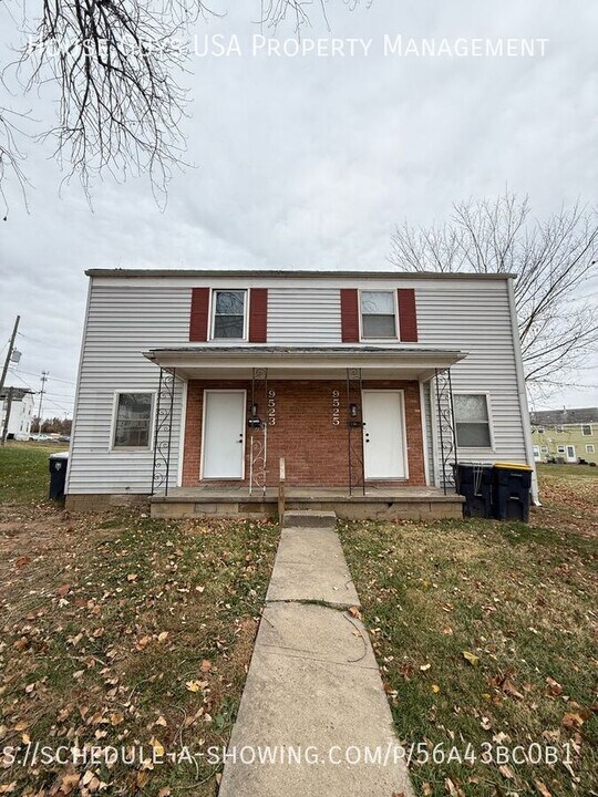 9523 Charlotte St in Kansas City, MO - Building Photo