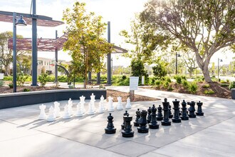 810 Beacon in Irvine, CA - Building Photo - Building Photo