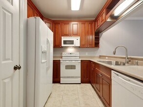 1505 Crescent Hills Dr in Tallahassee, FL - Building Photo - Building Photo