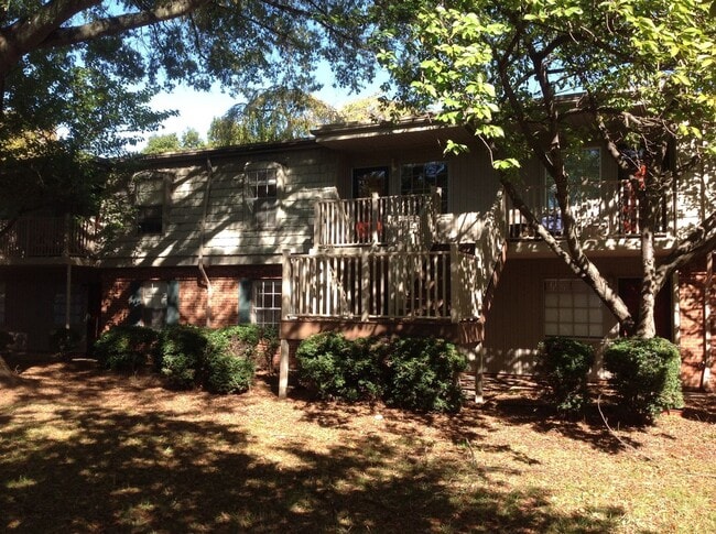 property at 3820 Country Club Rd