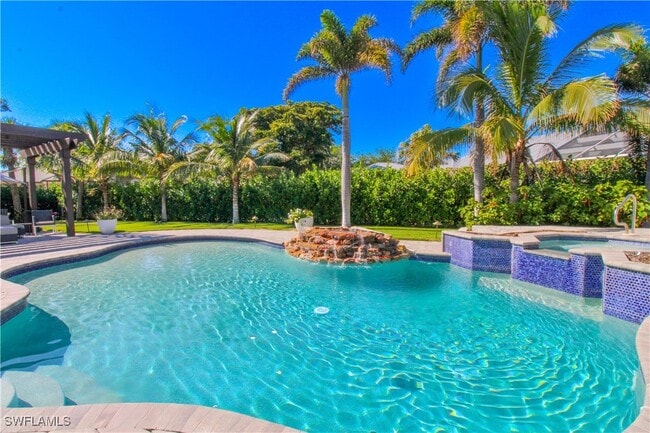 property at 1555 Crayton Rd