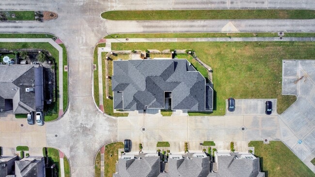 property at 2203 Bermuda Palms Dr