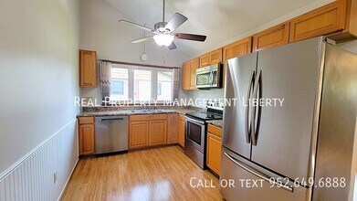 9650 Pleasant Ave S in Minneapolis, MN - Building Photo - Building Photo