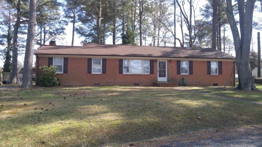 9012 Dorothy Ln in Mechanicsville, VA - Building Photo