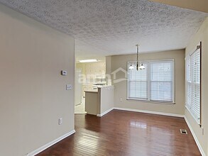 3969 Riverstone Dr in Suwanee, GA - Foto de edificio - Building Photo