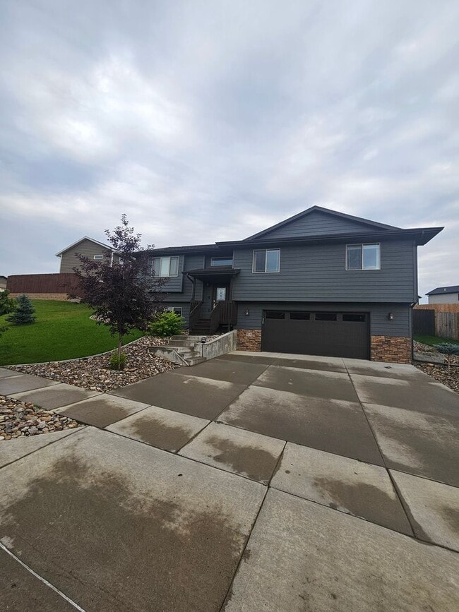 814 Haakon St in Rapid City, SD - Building Photo - Building Photo