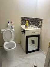 14 Driscoll Ct in North Brunswick, NJ - Building Photo - Building Photo