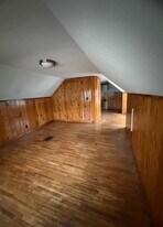 27 Phelps Ave in Battle Creek, MI - Building Photo