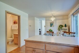 1536 SW 7th Ave in Oak Harbor, WA - Building Photo - Building Photo