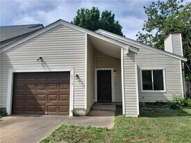 5719 Earnhardt St in Virginia Beach, VA - Building Photo