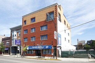 1220-1222 W Belmont Ave in Chicago, IL - Building Photo
