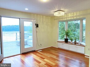 20148 Timber Oak Ln in Germantown, MD - Building Photo - Building Photo