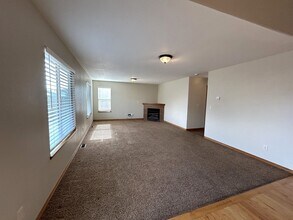 9076 Painted Horse Ln in Wellington, CO - Building Photo - Building Photo