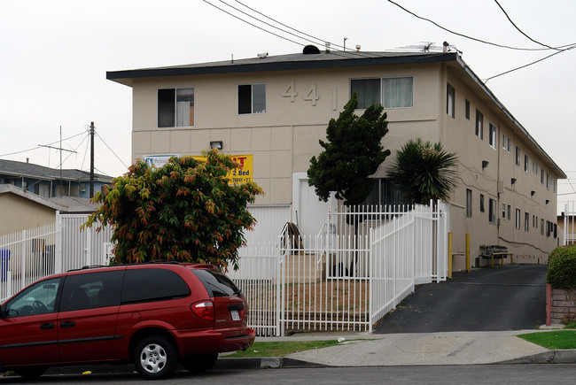 441 Edgewood St in Inglewood, CA - Building Photo - Building Photo