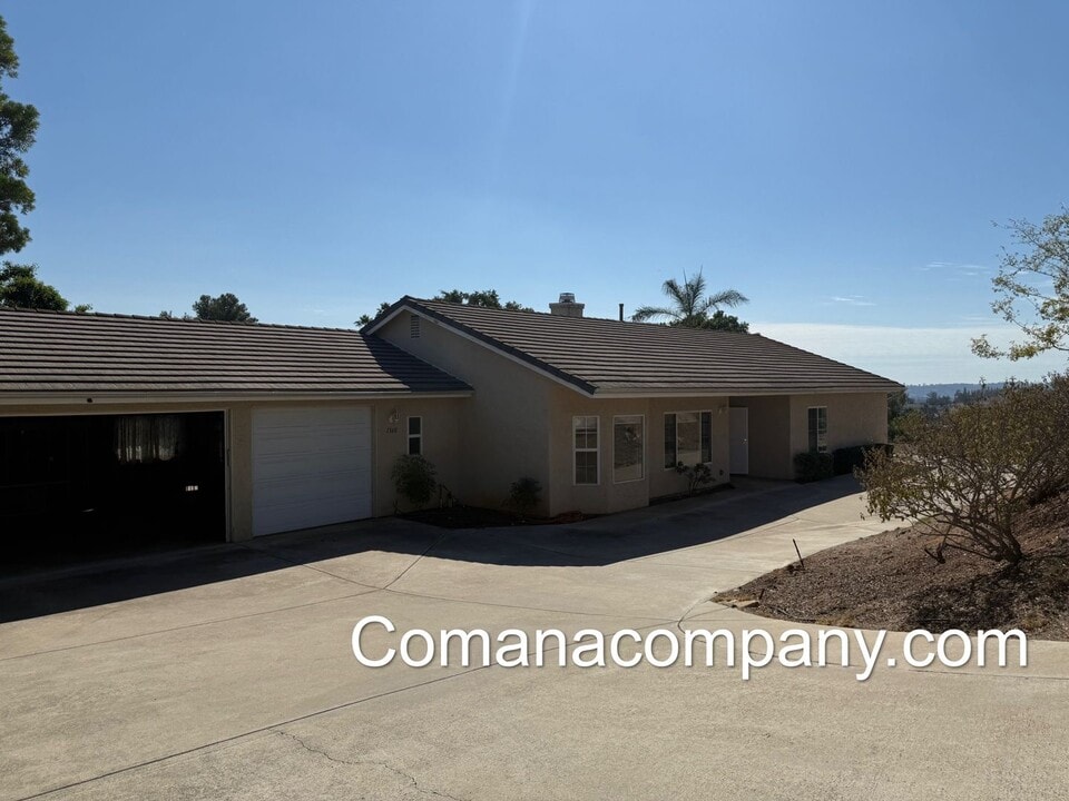 1360 Conejo Ct in El Cajon, CA - Building Photo