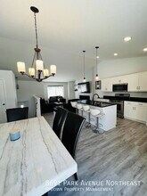 8691 Park Ave NE in Otsego, MN - Foto de edificio - Building Photo