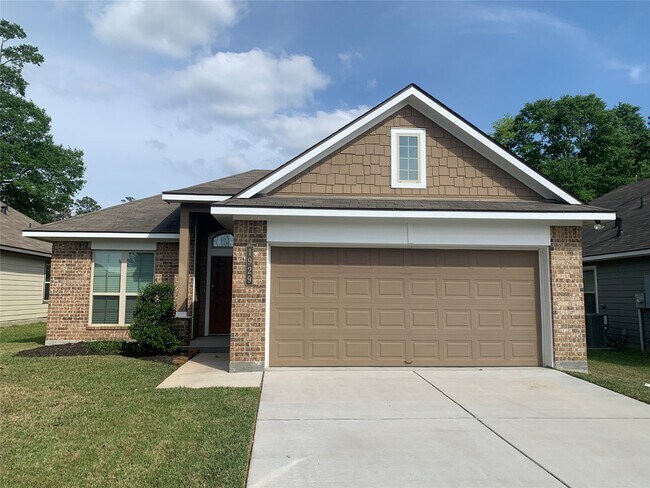 1929 Briar Grove Dr in Conroe, TX - Building Photo - Building Photo