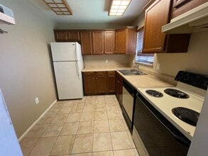 326 San Rafael St in Winter Springs, FL - Foto de edificio - Building Photo